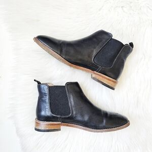 Clarks Genuine Leather Women's Taylor Shine Chelsea Black Ankle Boots Size 7M